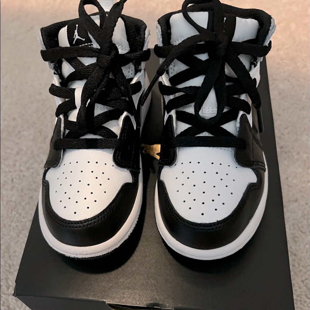 Air Jordan 1 Mid - Toddler 9c